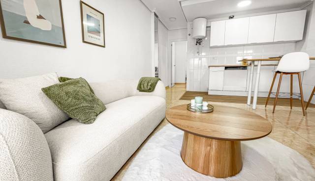 Appartement - Herverkoop - Torrevieja - Playa de los Locos