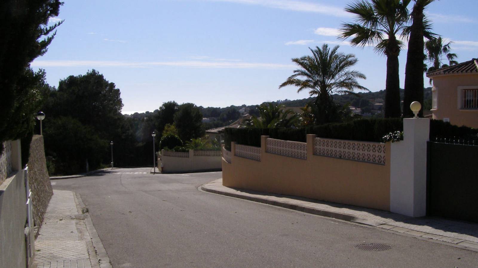 Herverkoop - Plot - Moraira - Pinar del Advocat - Cometa