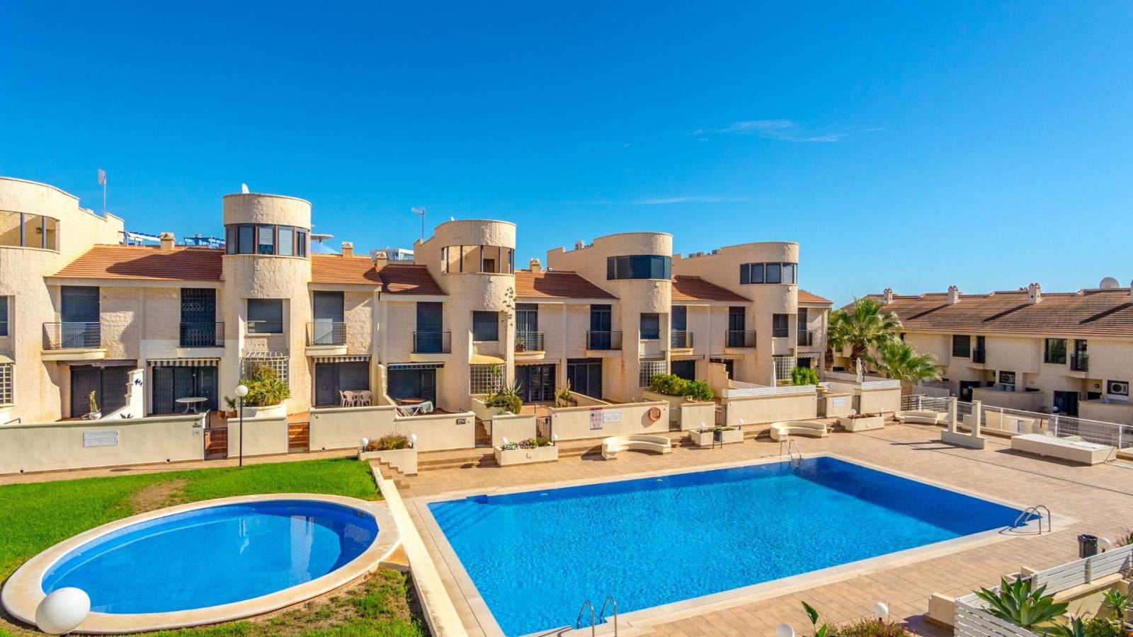 Herverkoop - Terraced house - Orihuela Costa - Cabo Roig