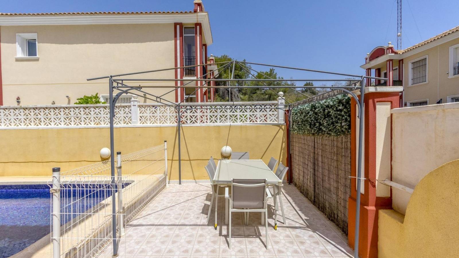 Herverkoop - Terraced house - Orihuela Costa - Campoamor