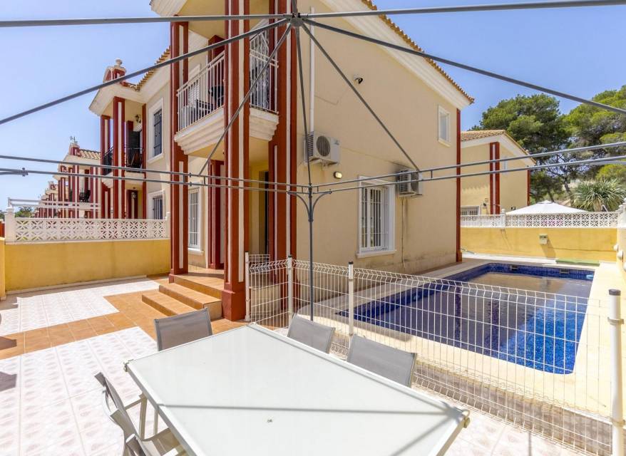 Herverkoop - Terraced house - Orihuela Costa - Campoamor