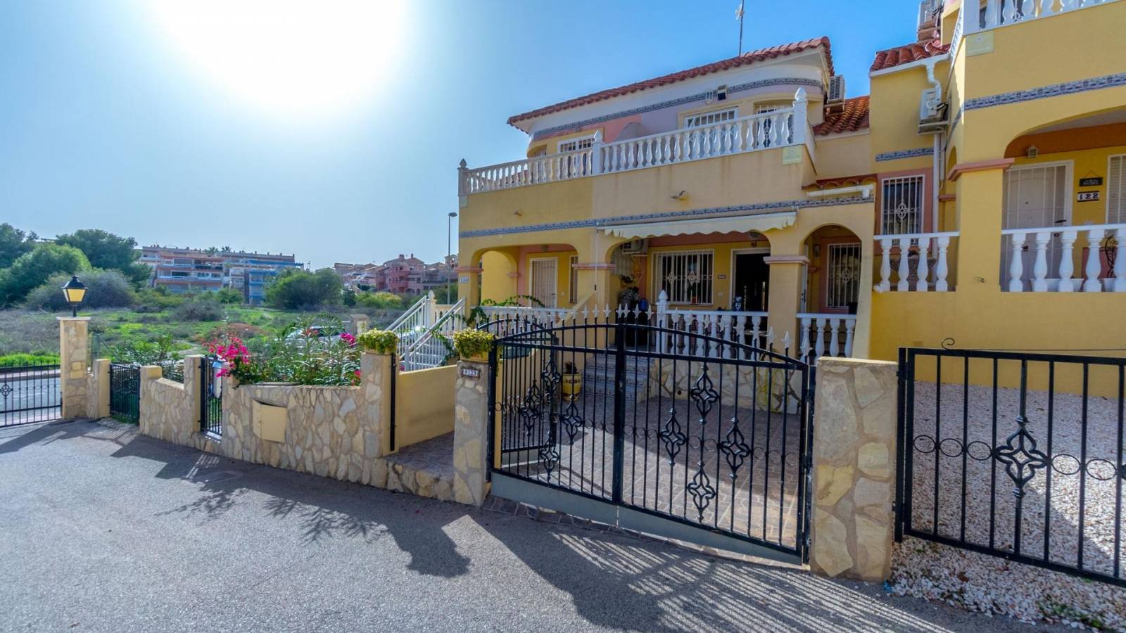 Herverkoop - Terraced house - Orihuela Costa - Las Filipinas