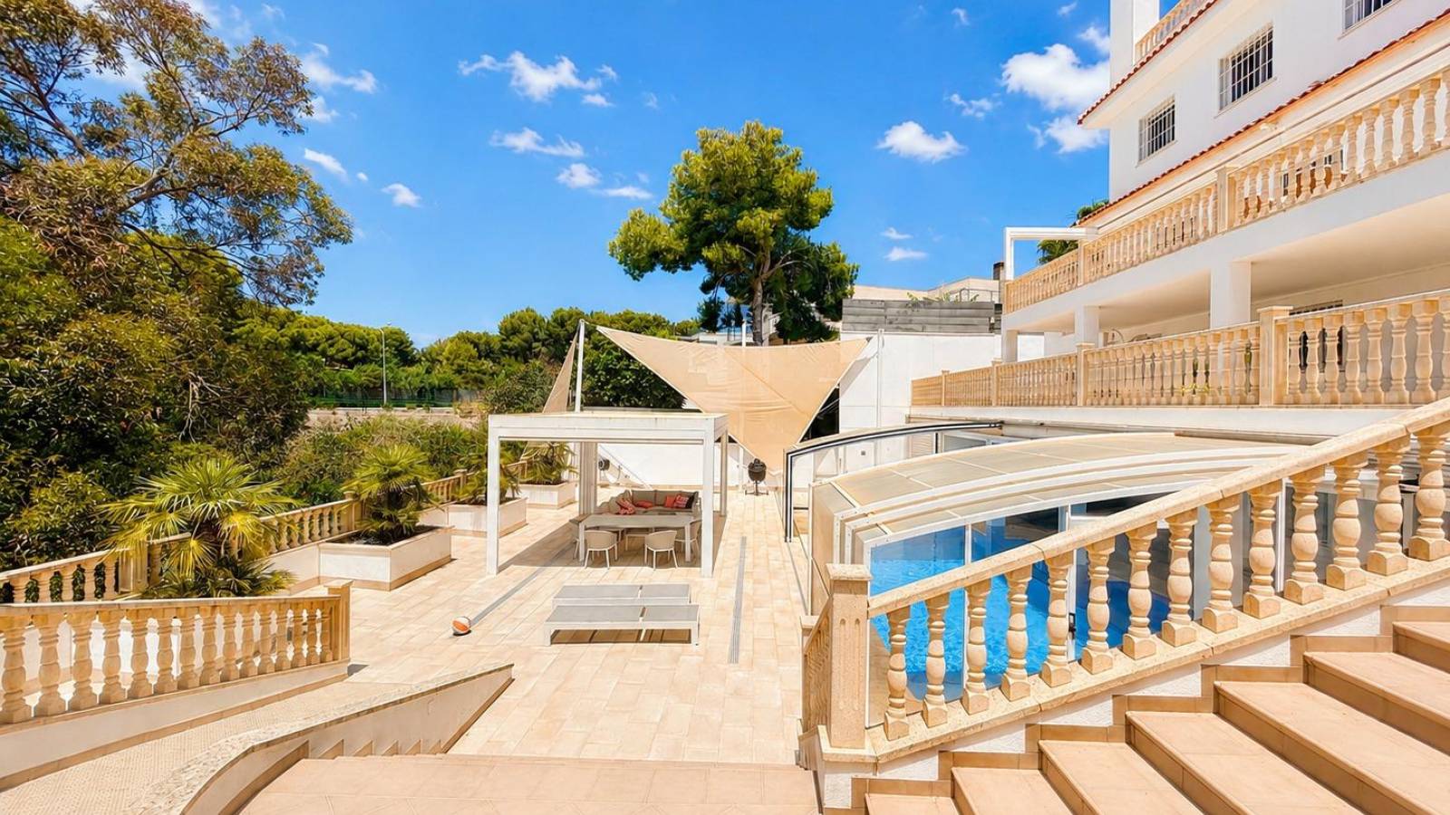 Herverkoop - Villa - Dehesa de campoamor - Campoamor