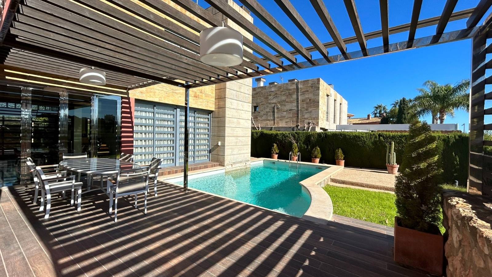 Herverkoop - Villa - Dehesa de campoamor - Campoamor