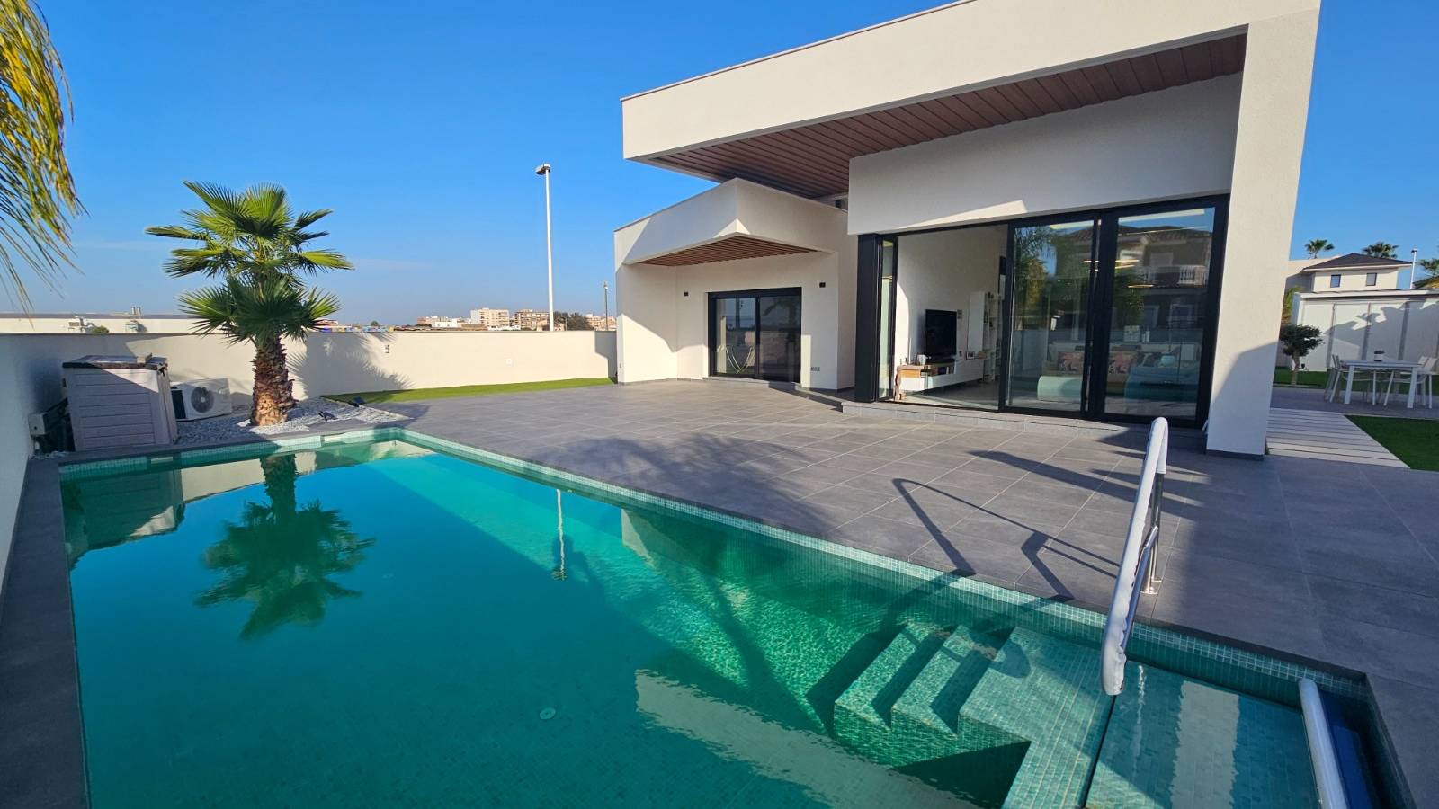 Herverkoop - Villa - Formentera del Segura - Euroroda