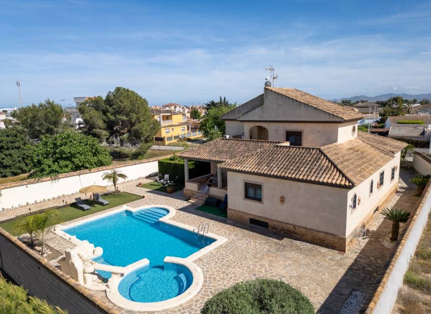 Herverkoop - Villa - Los Alcazares - Lomas del Rame