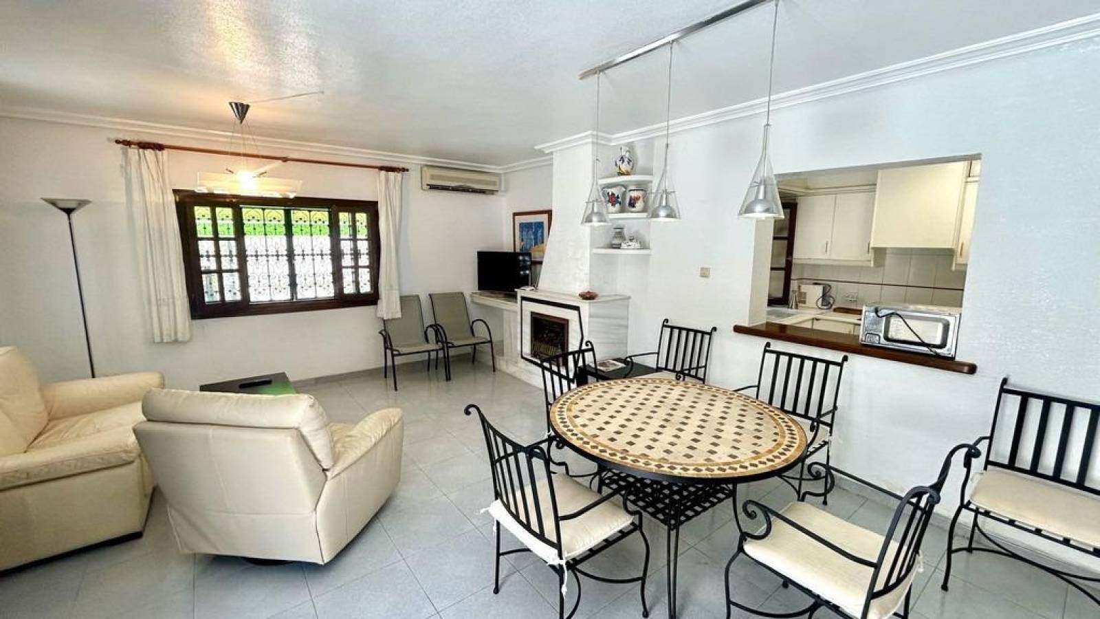 Herverkoop - Villa - Orihuela Costa - La Zenia