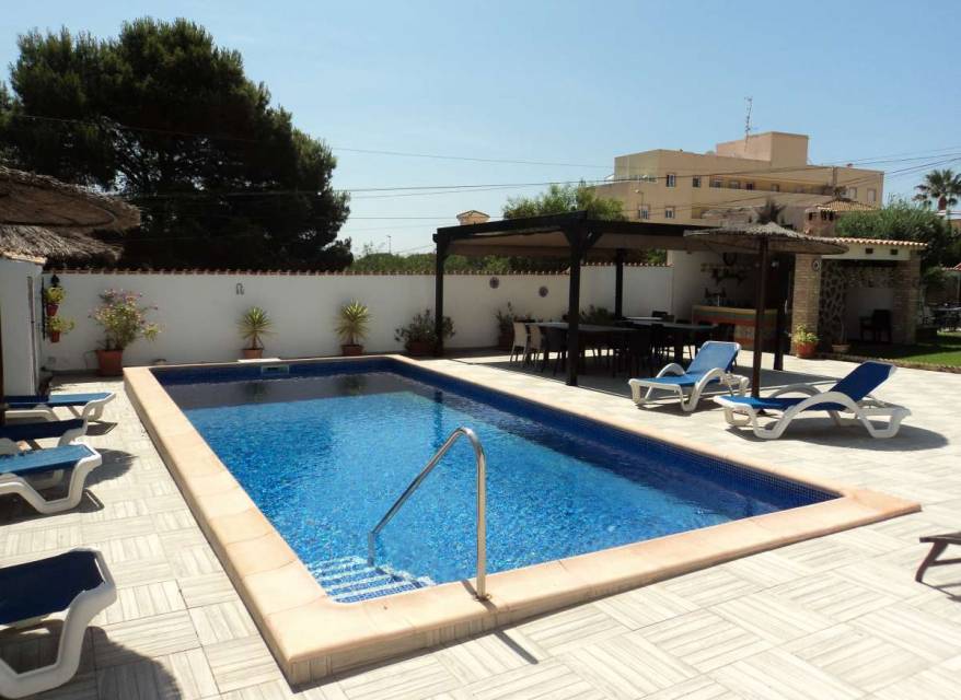 Herverkoop - Villa - Orihuela Costa - Lomas de Cabo Roig