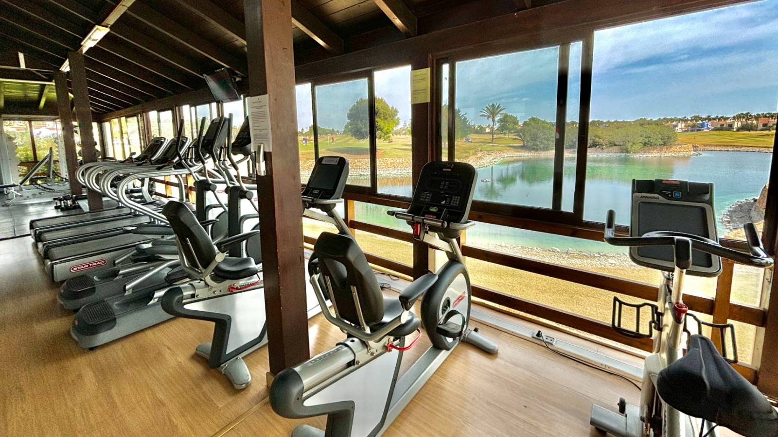 Neue immoblilien - Penthouse - Roda Golf