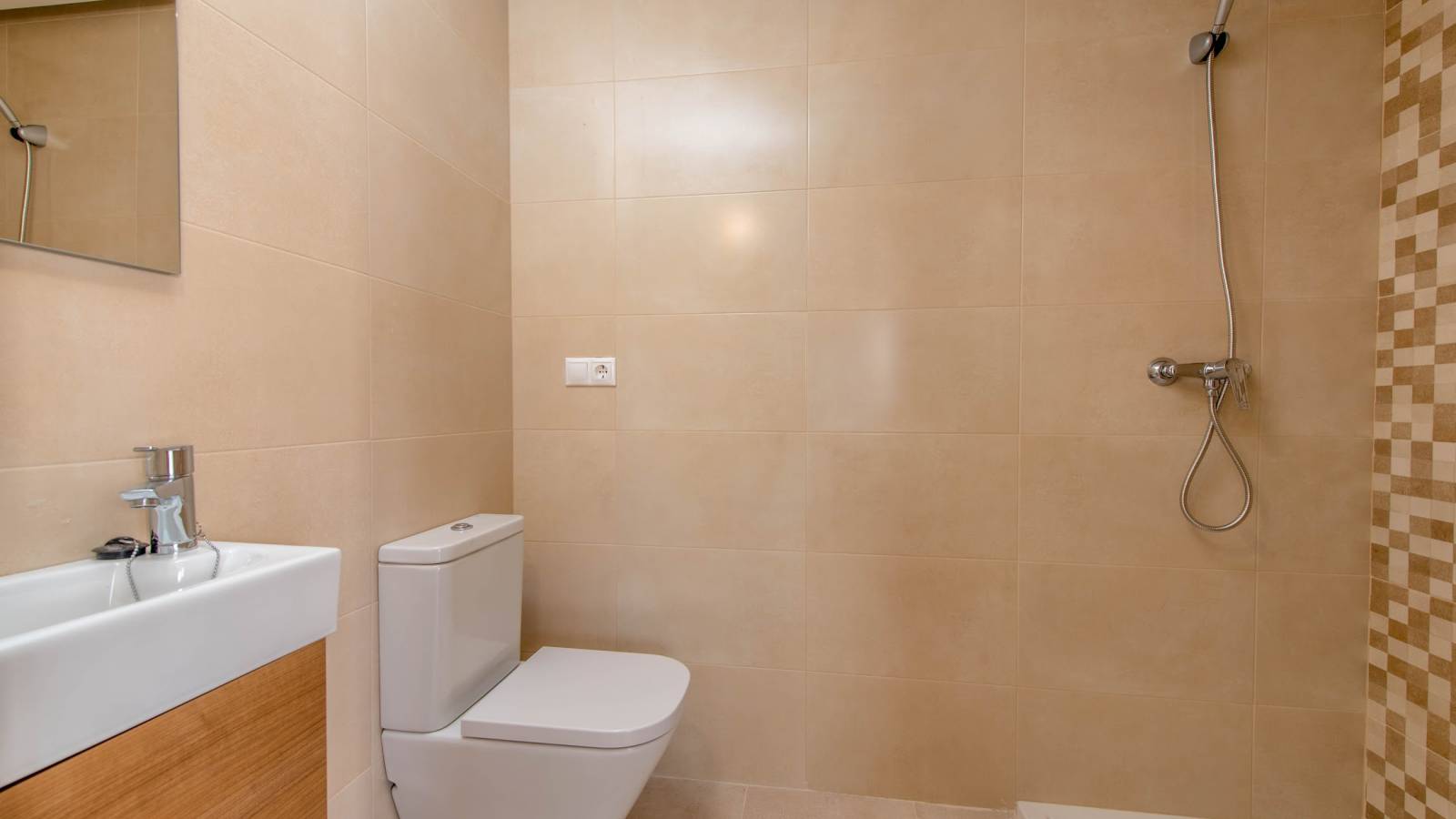 Neue immoblilien - semi-detached - Los Alcazares