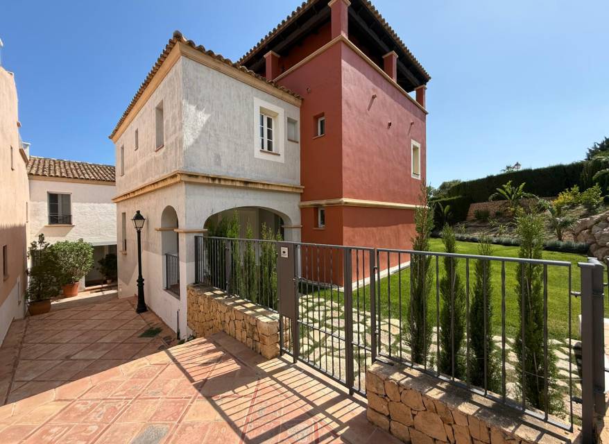 Neue immoblilien - Stadthaus - Golf Badia