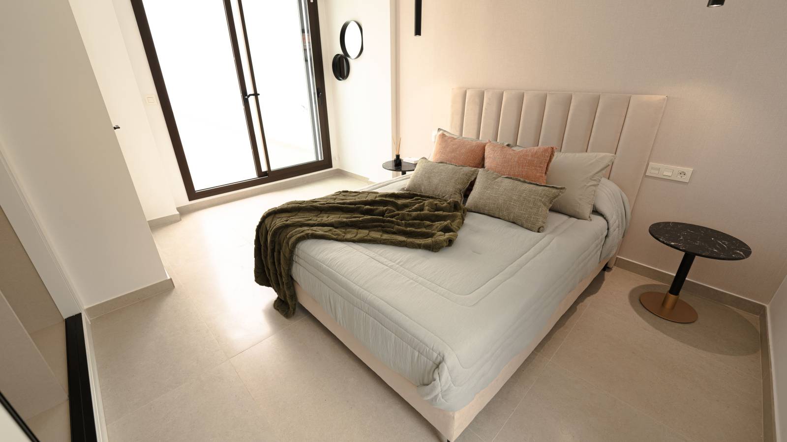 Neue immoblilien - Stadthaus - Heredades