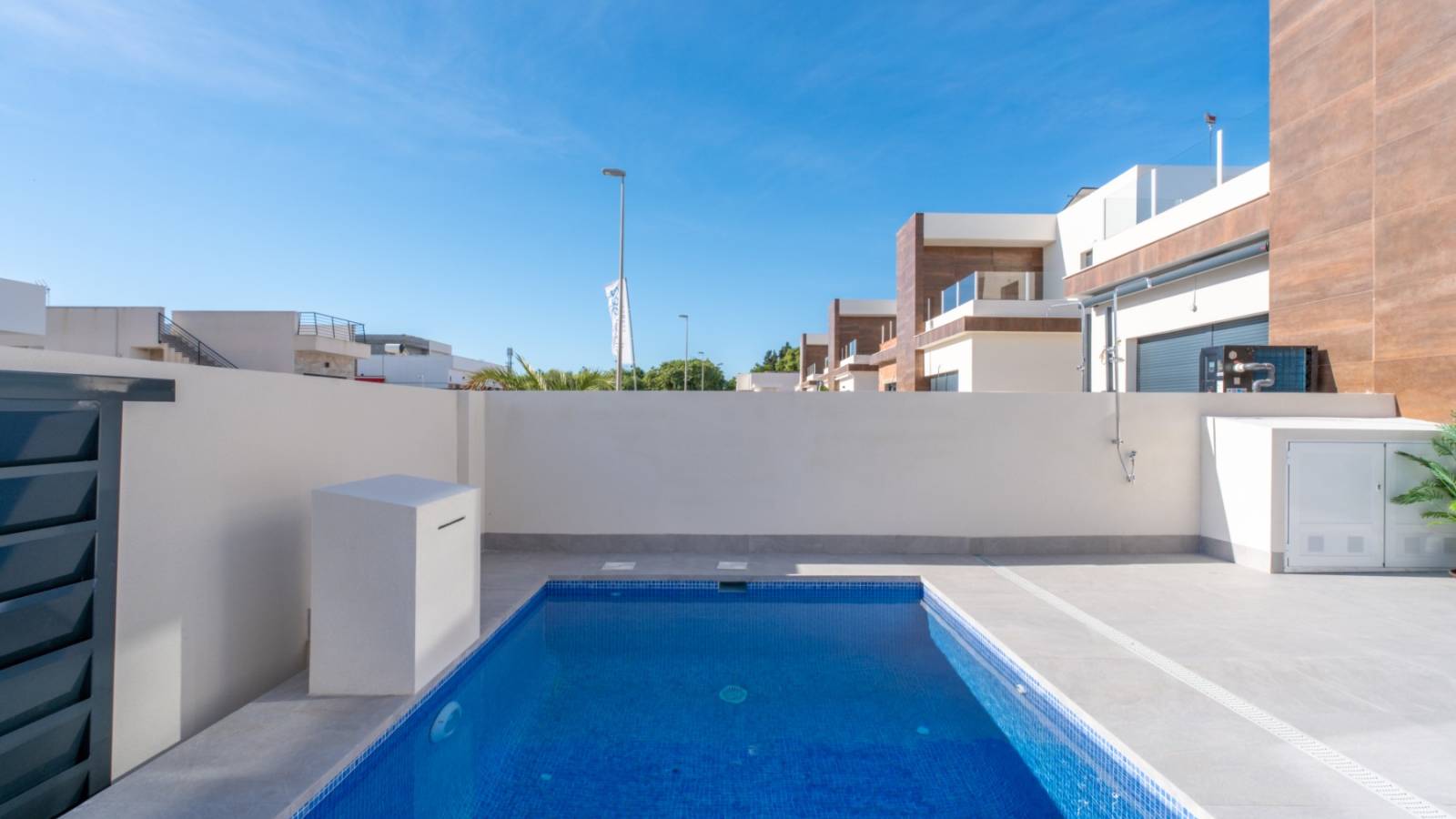 Neue immoblilien - Villa - Daya Nueva