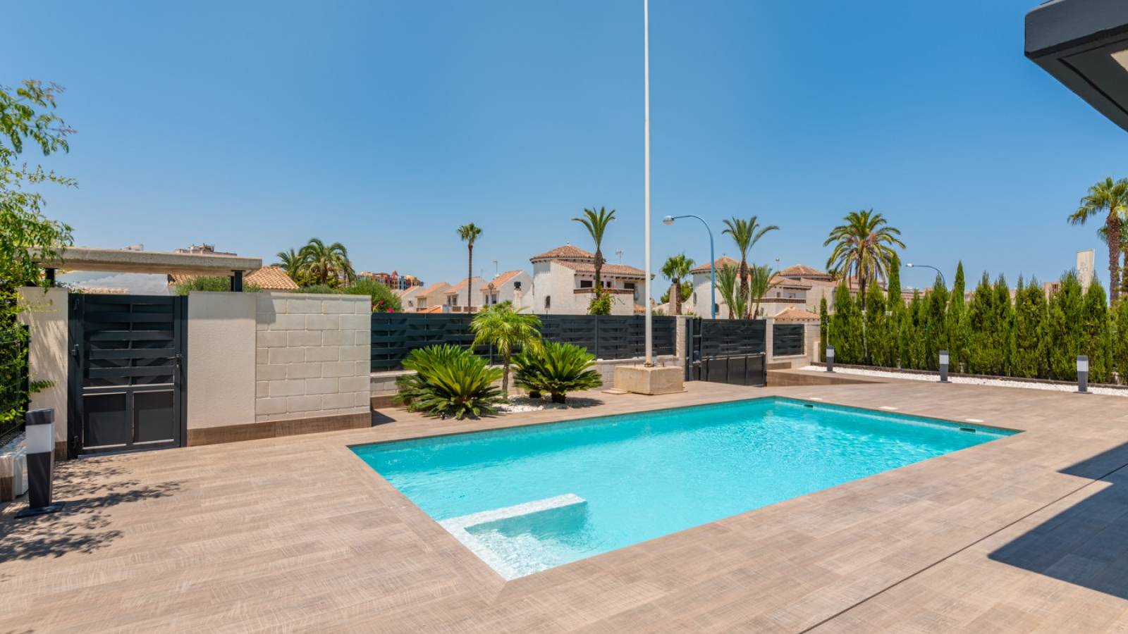 Neue immoblilien - Villa - La Manga del Mar Menor - Playa Honda