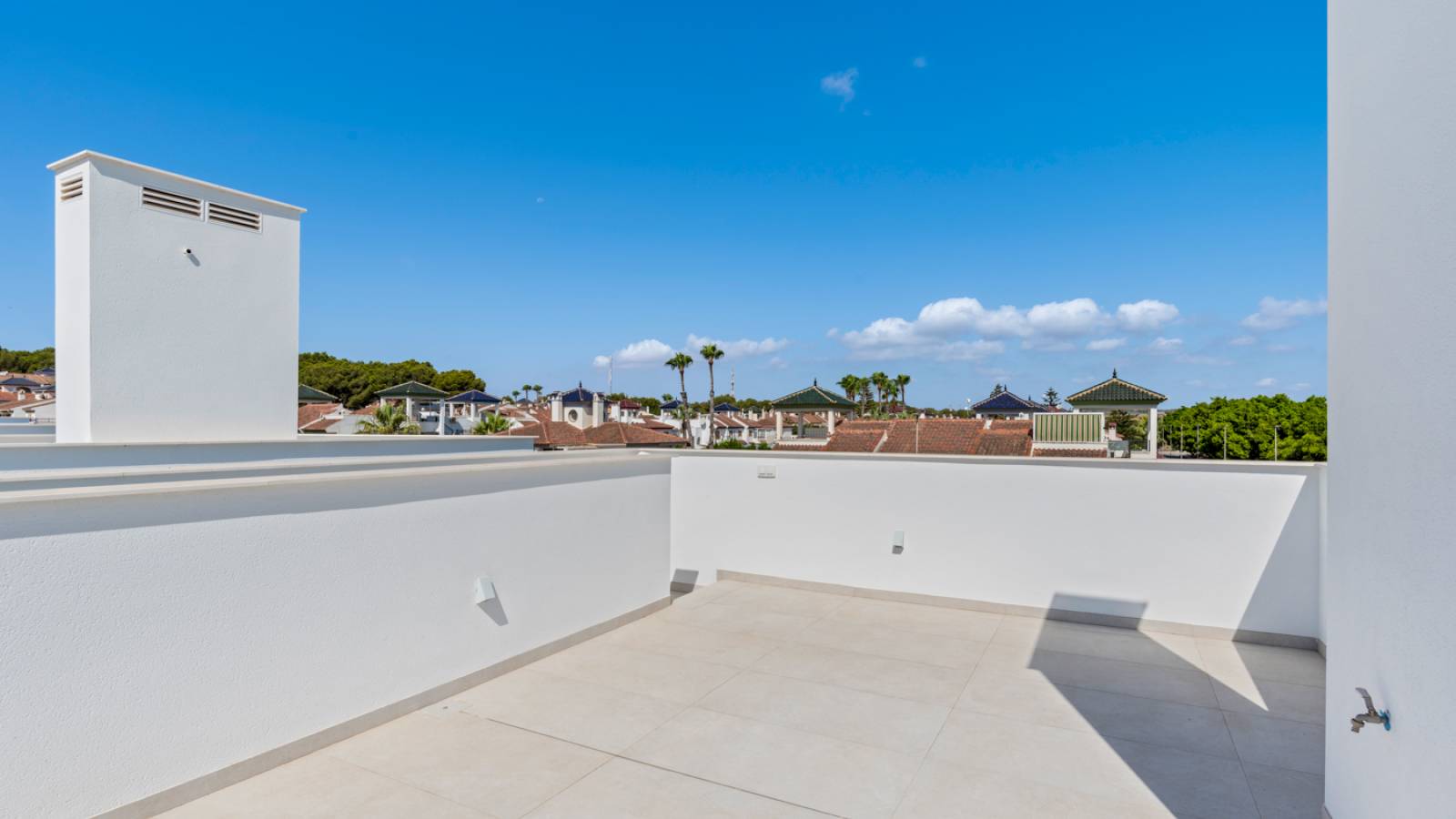 Neue immoblilien - Villa - Mil Palmeras