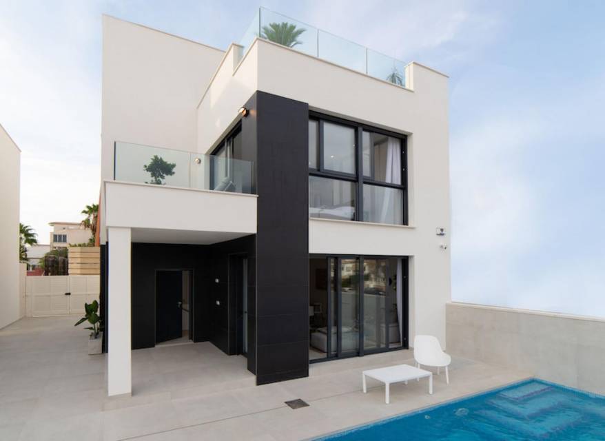 Neue immoblilien - Villa - Punta Prima