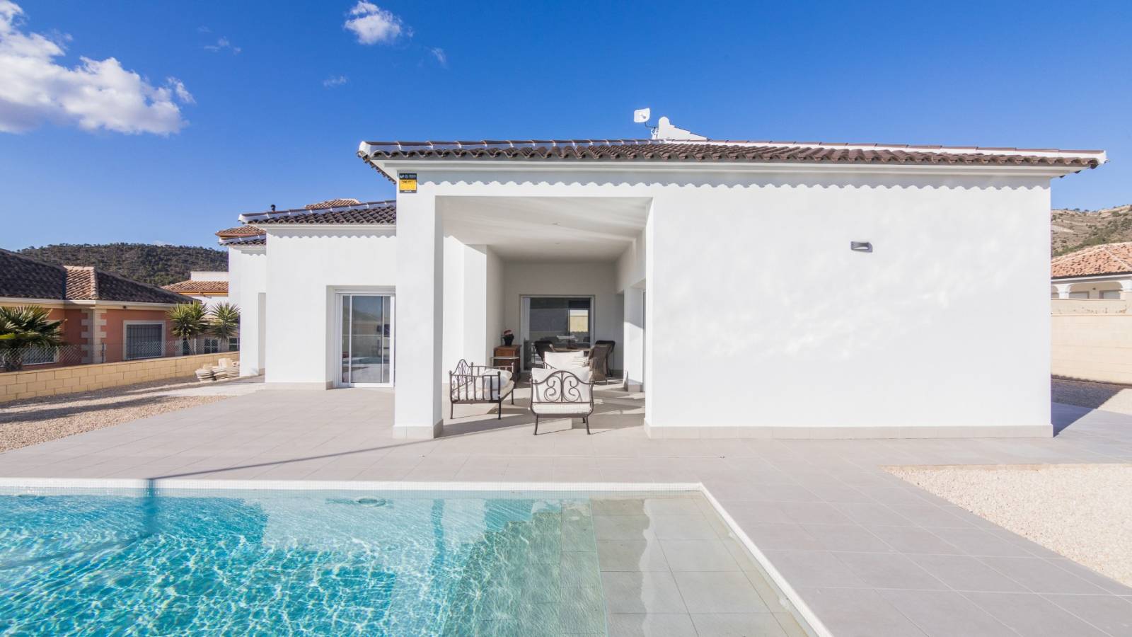 Neue immoblilien - Villa - 