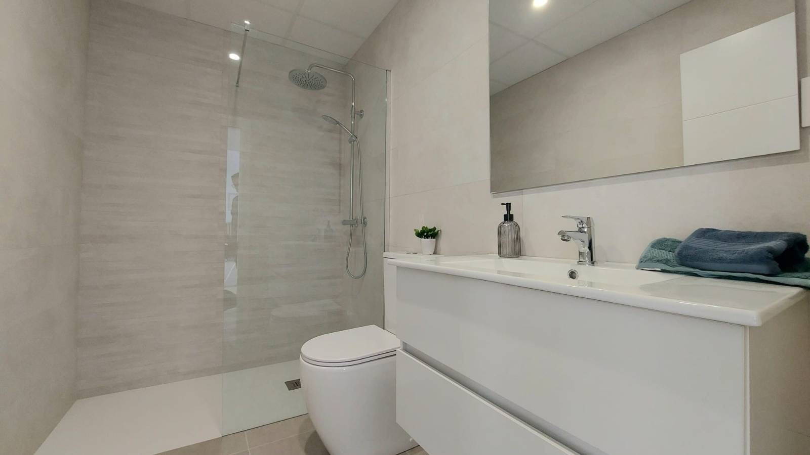 Neue immoblilien - Villa - 