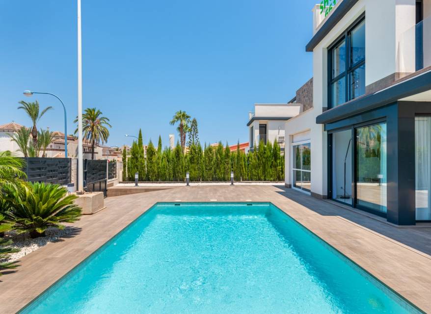 Nieuwbouw - Villa - La Manga del Mar Menor - Playa Honda