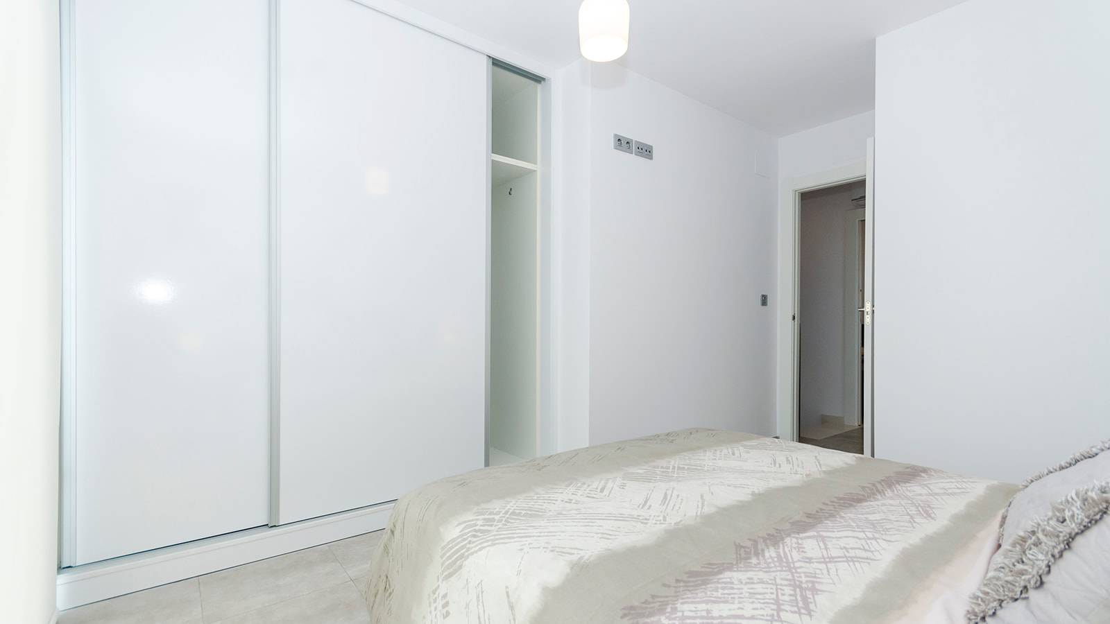 Nouvelle construction - Maison  - Torrevieja