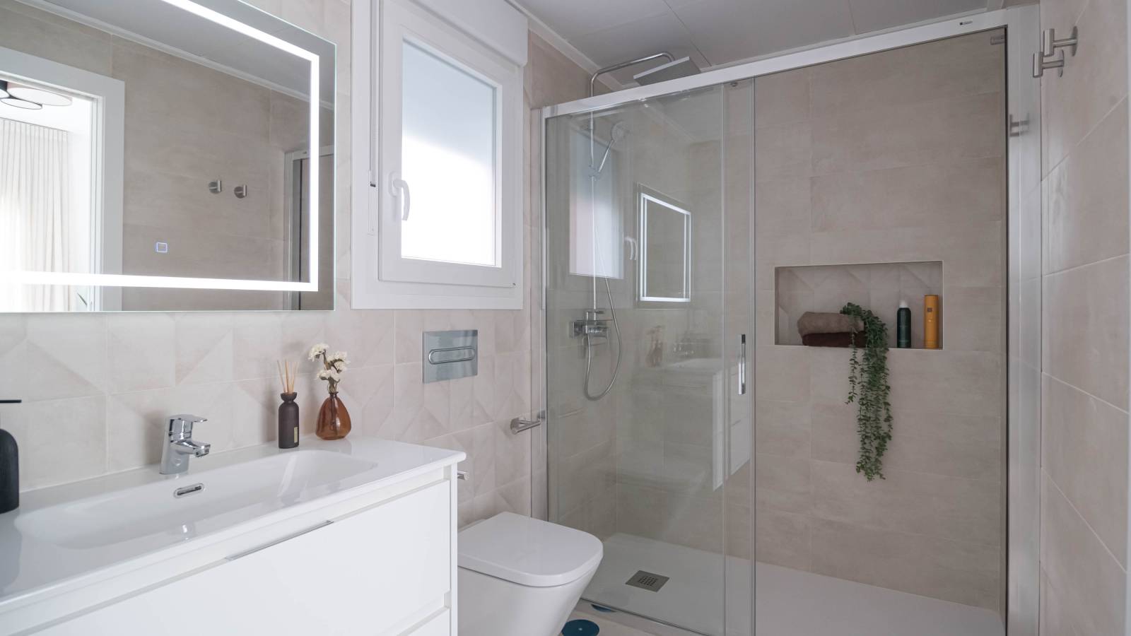 Nouvelle construction - semi-detached - Jerónimo y Avileses