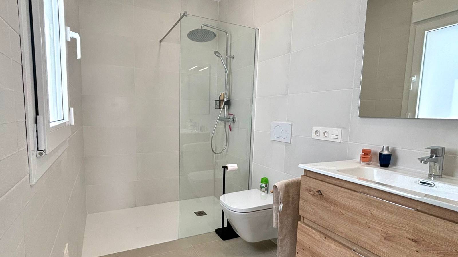 Nouvelle construction - Villa - Benijofar