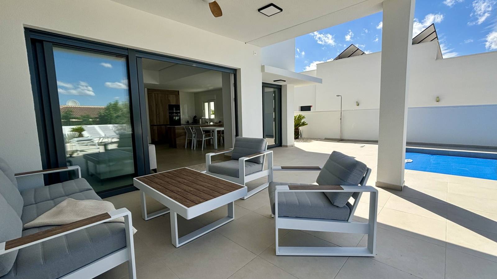 Nouvelle construction - Villa - Benijofar