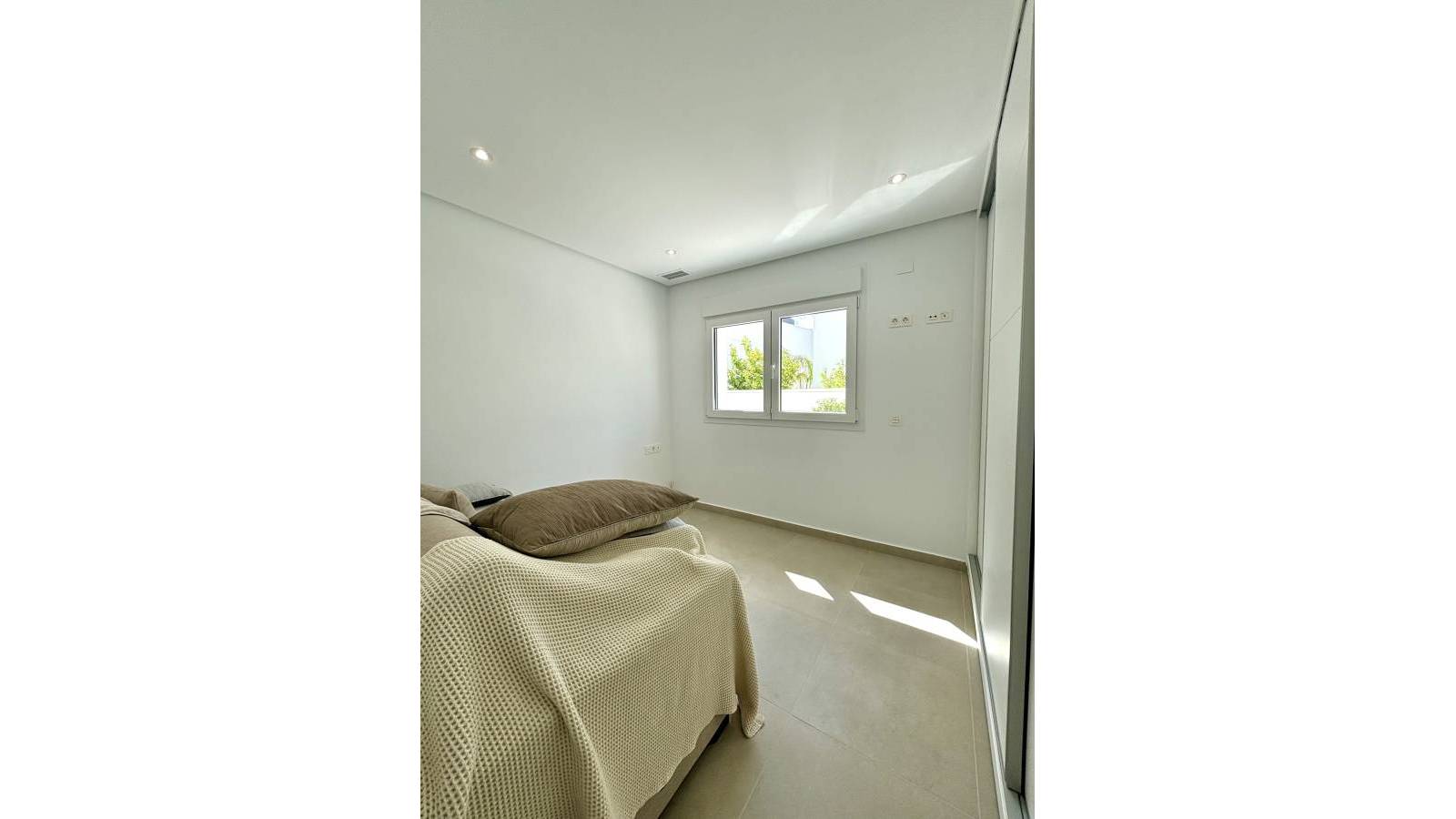 Nouvelle construction - Villa - Benijofar