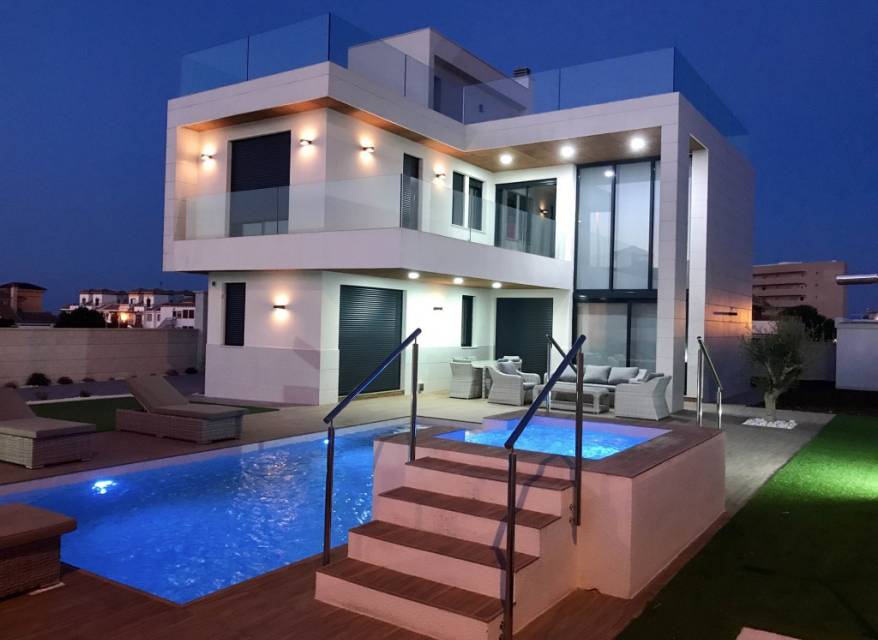 Nouvelle construction - Villa - Dehesa de campoamor