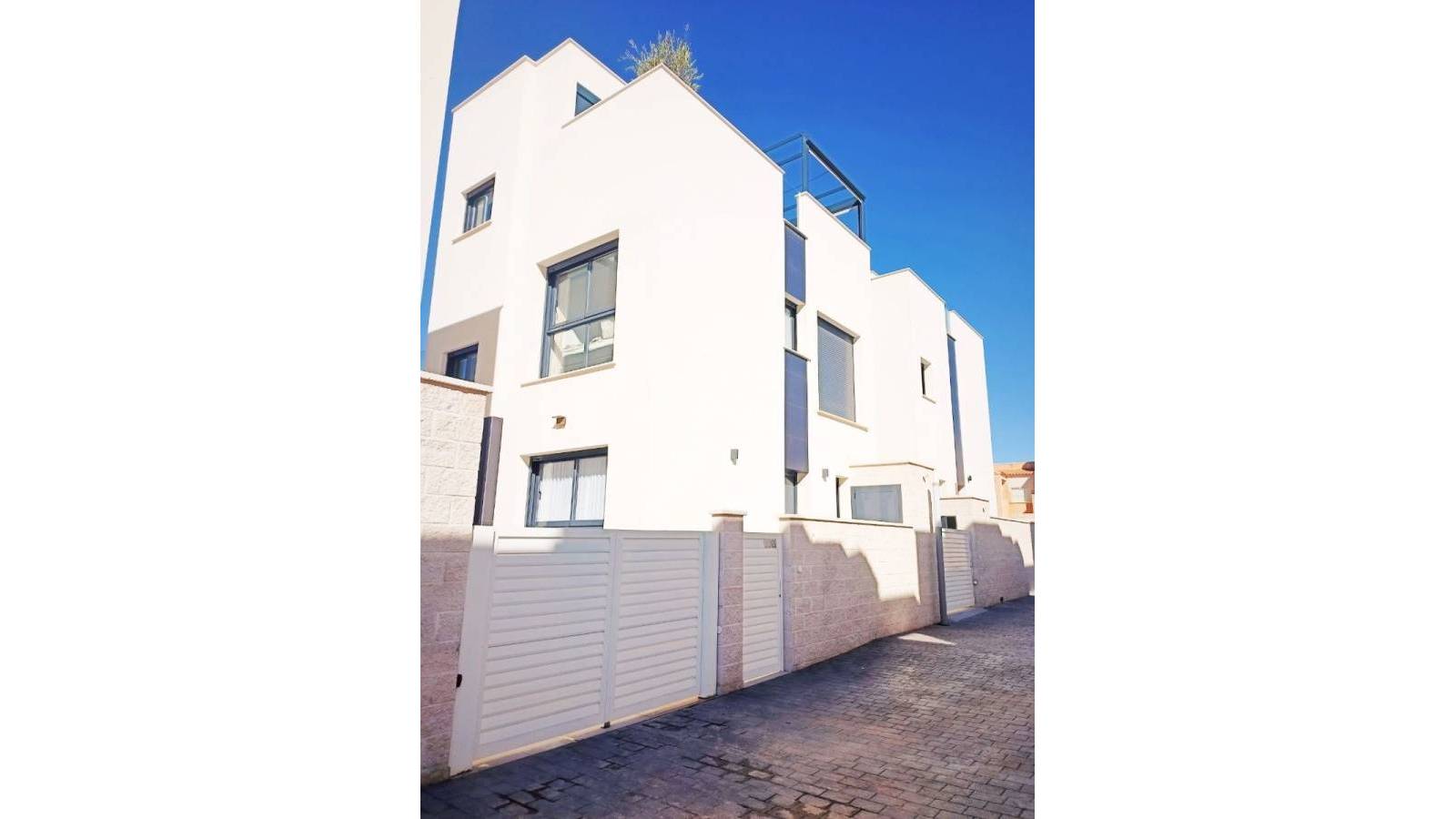 Nouvelle construction - Villa - Punta Prima