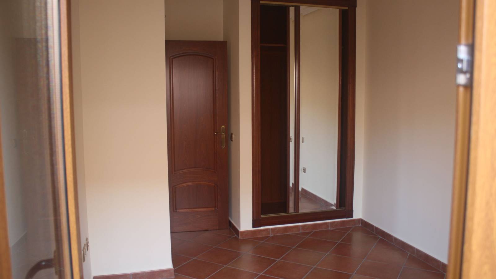 Nowy budynek - Kamienica - Torrevieja