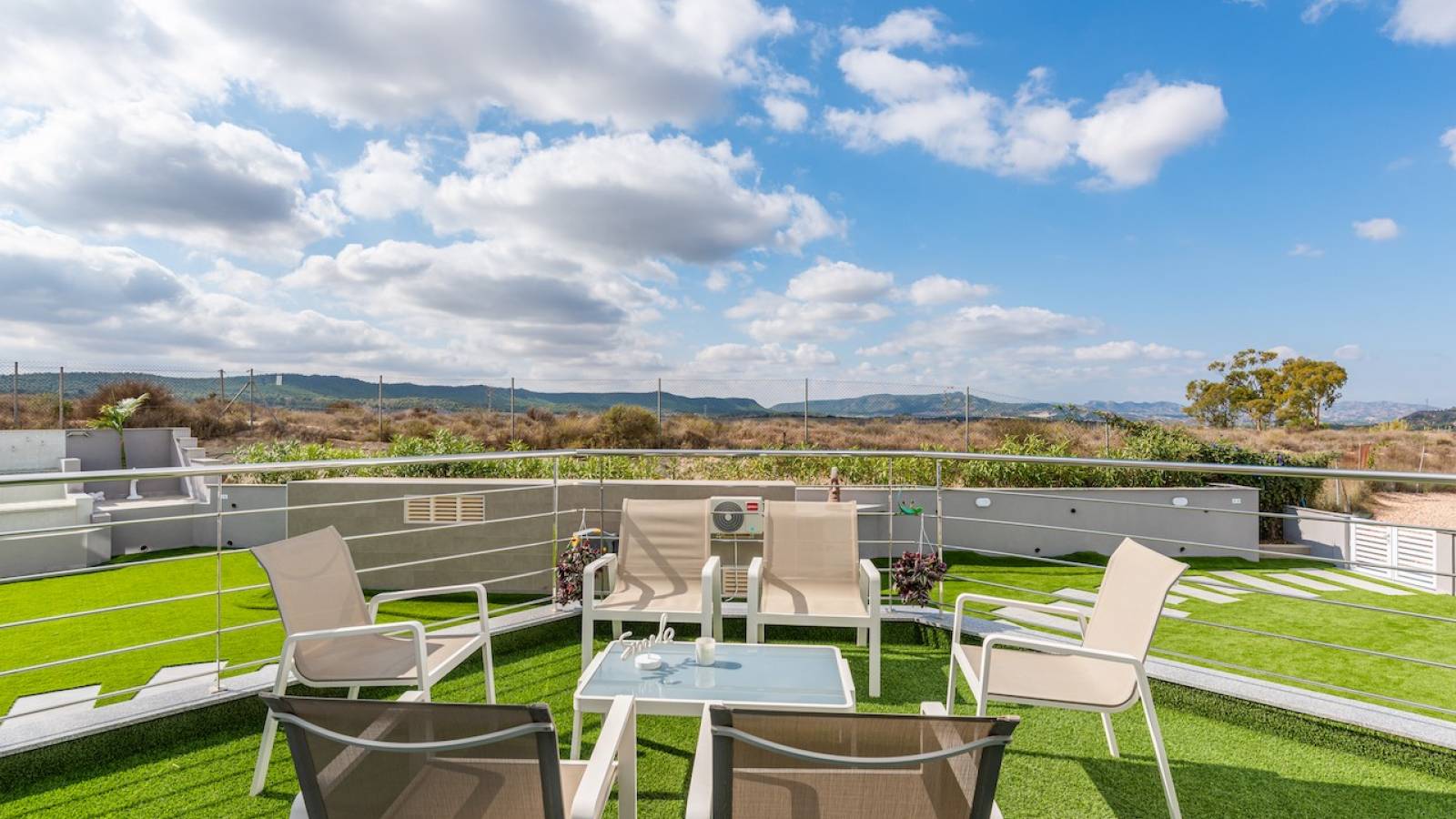 Nowy budynek -  - Orihuela