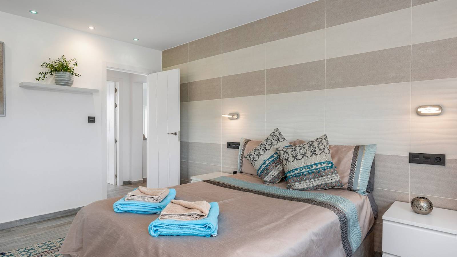 Nowy budynek -  - Orihuela