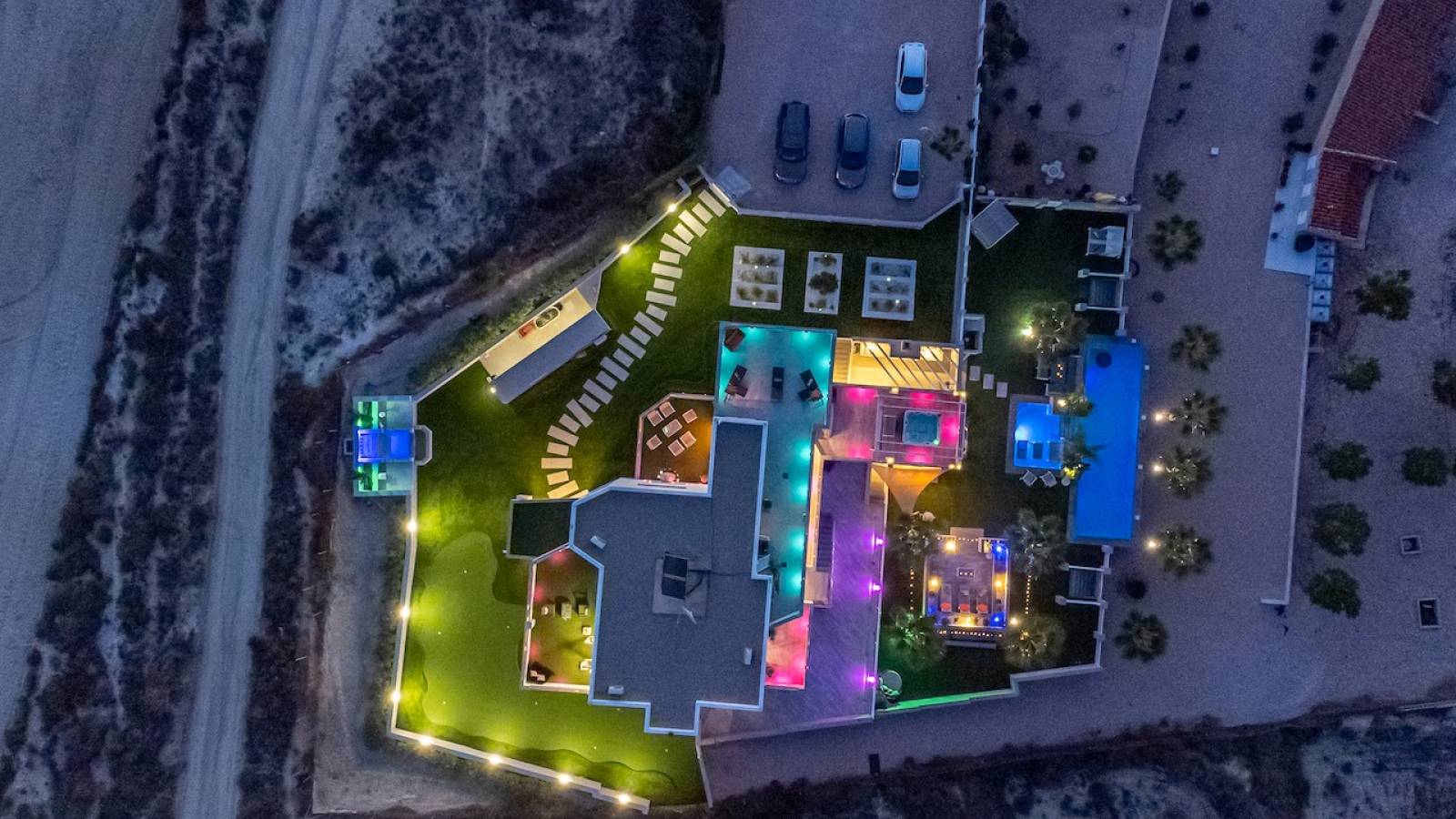 Nowy budynek -  - Orihuela