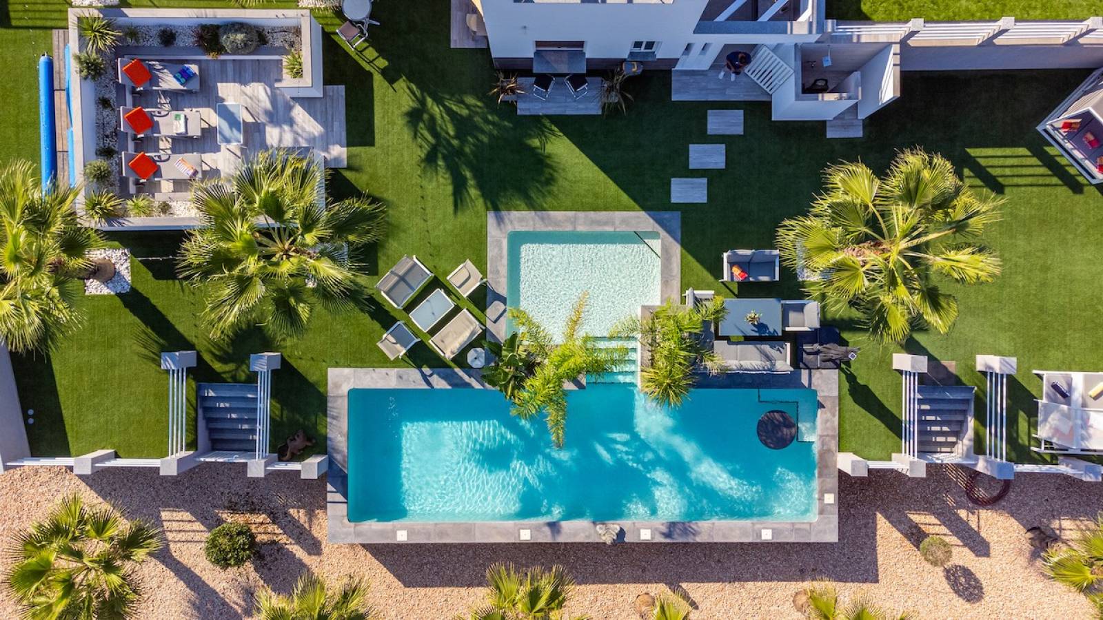 Nowy budynek -  - Orihuela