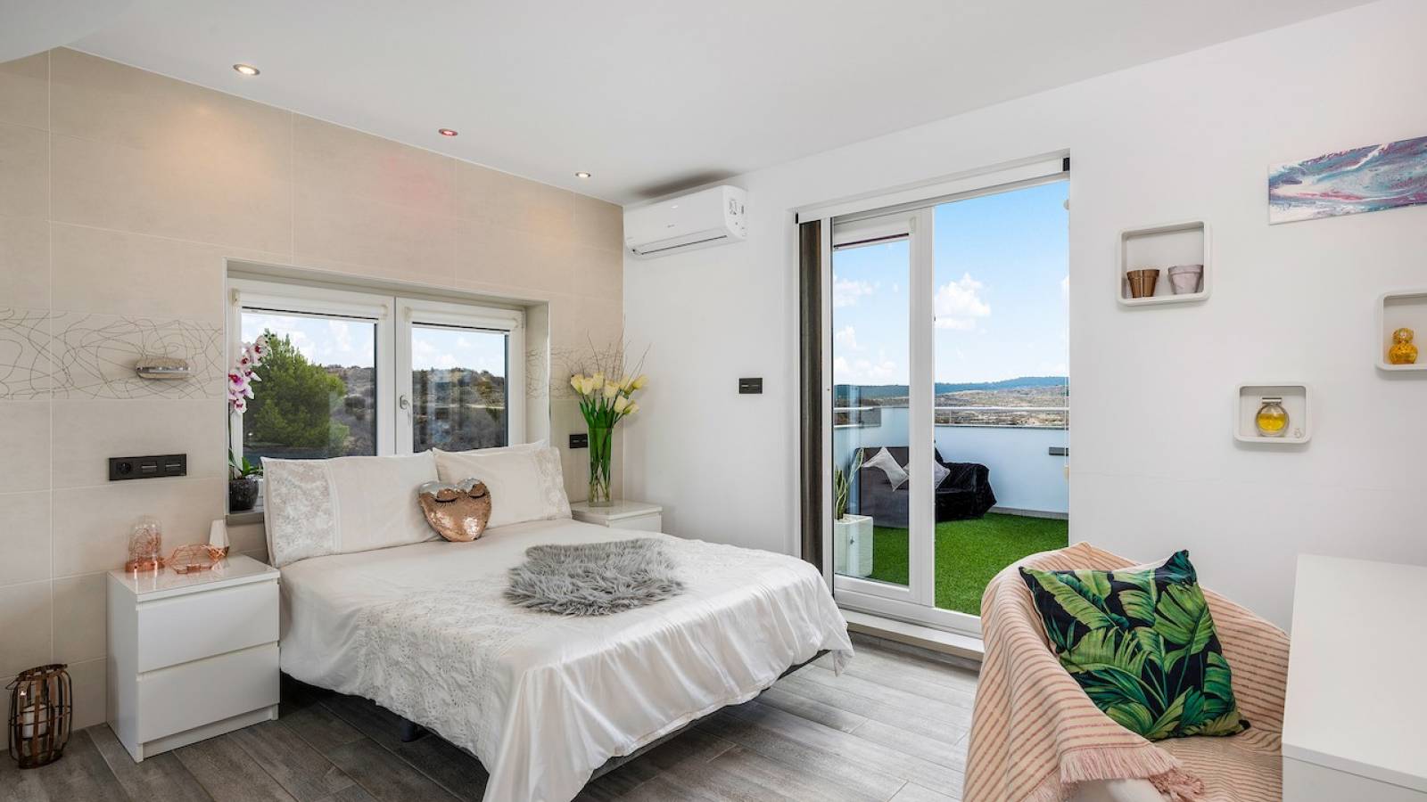 Nowy budynek -  - Orihuela