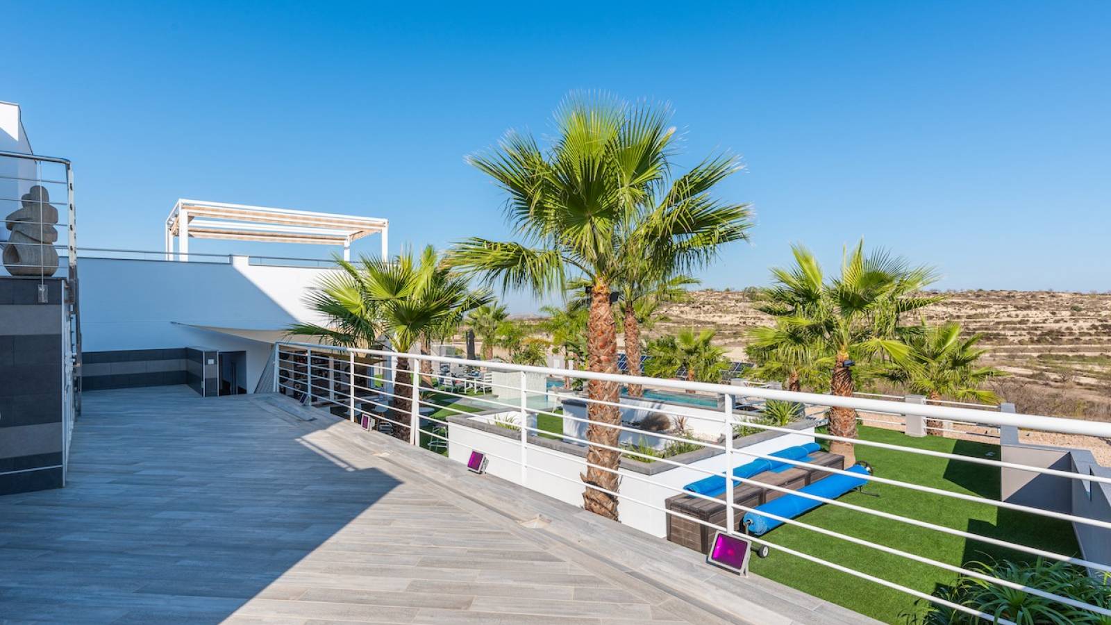 Nowy budynek -  - Orihuela