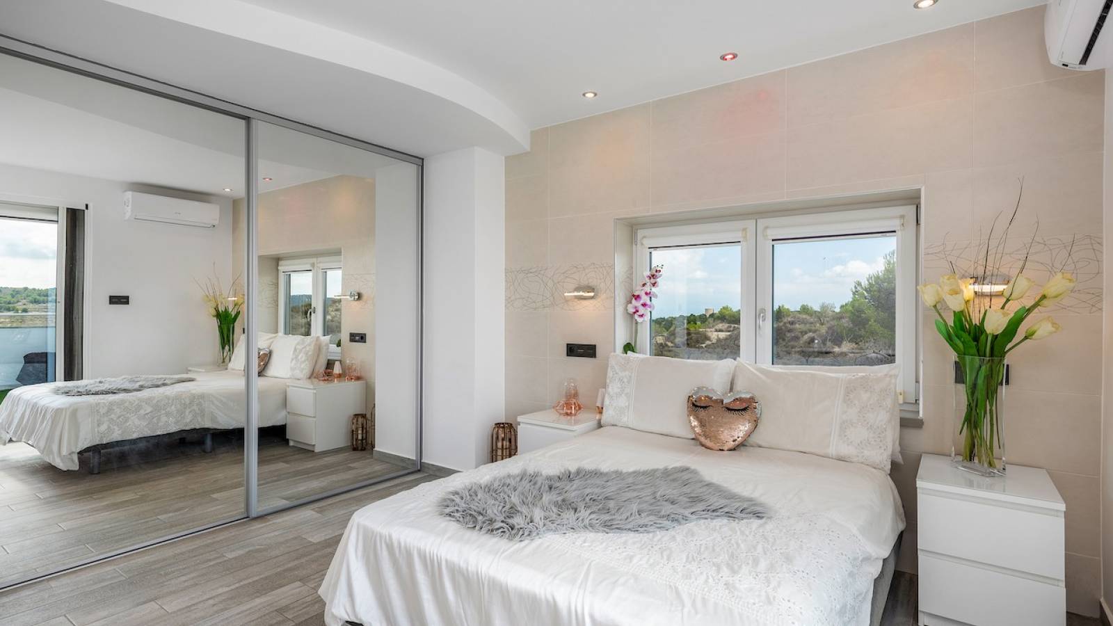 Nowy budynek -  - Orihuela