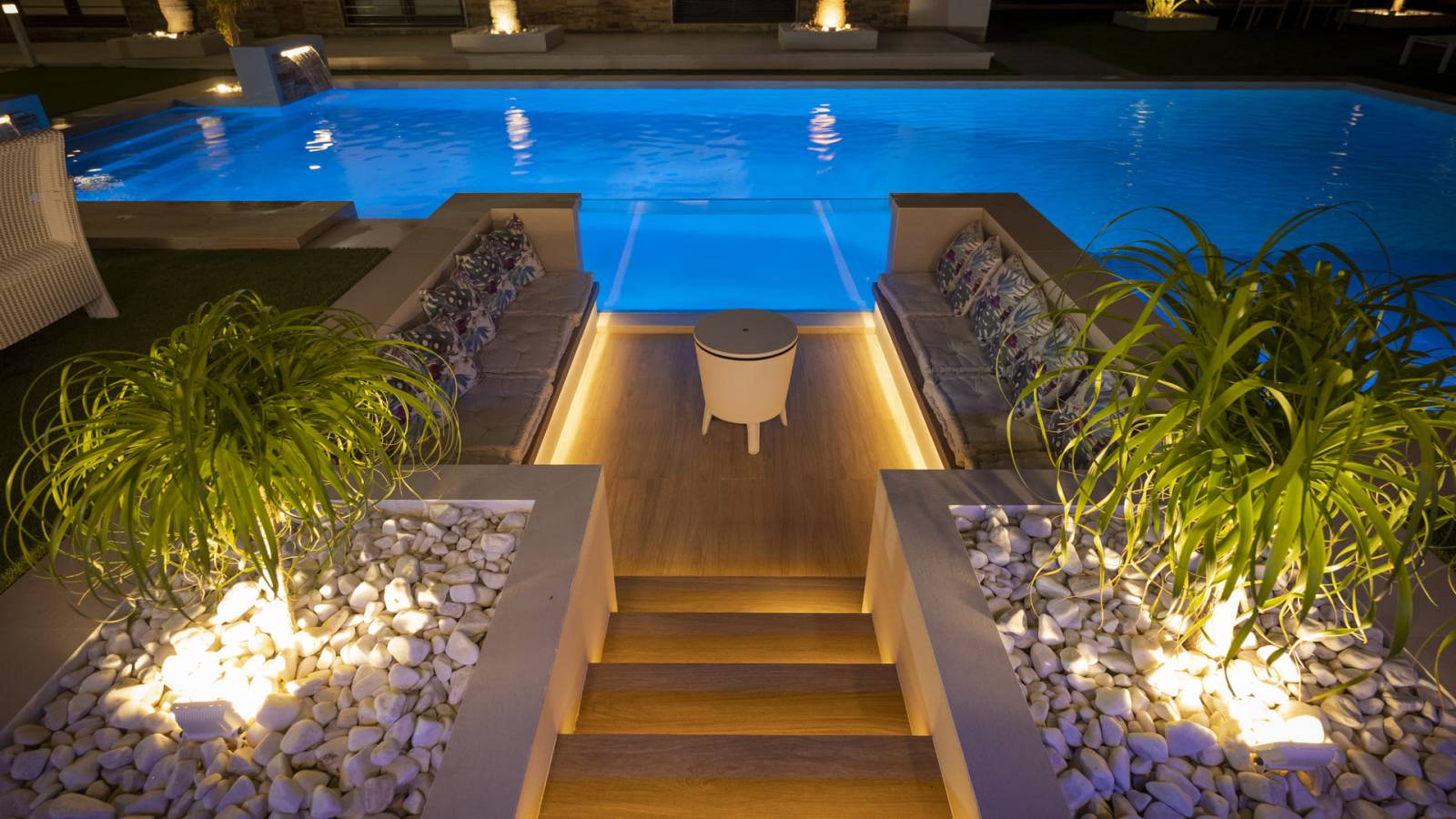 Nowy budynek - Villa - 