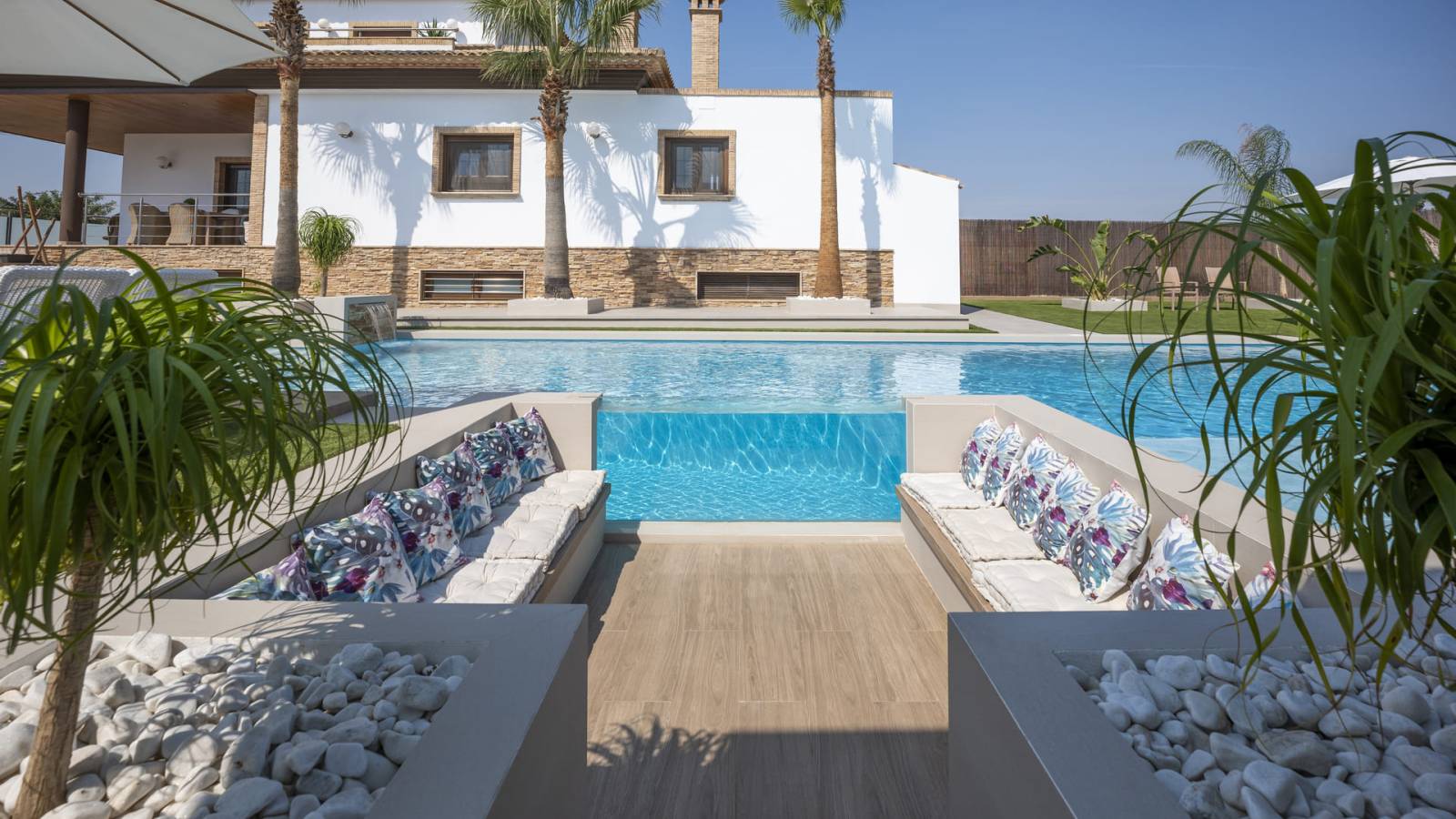 Nowy budynek - Villa - 