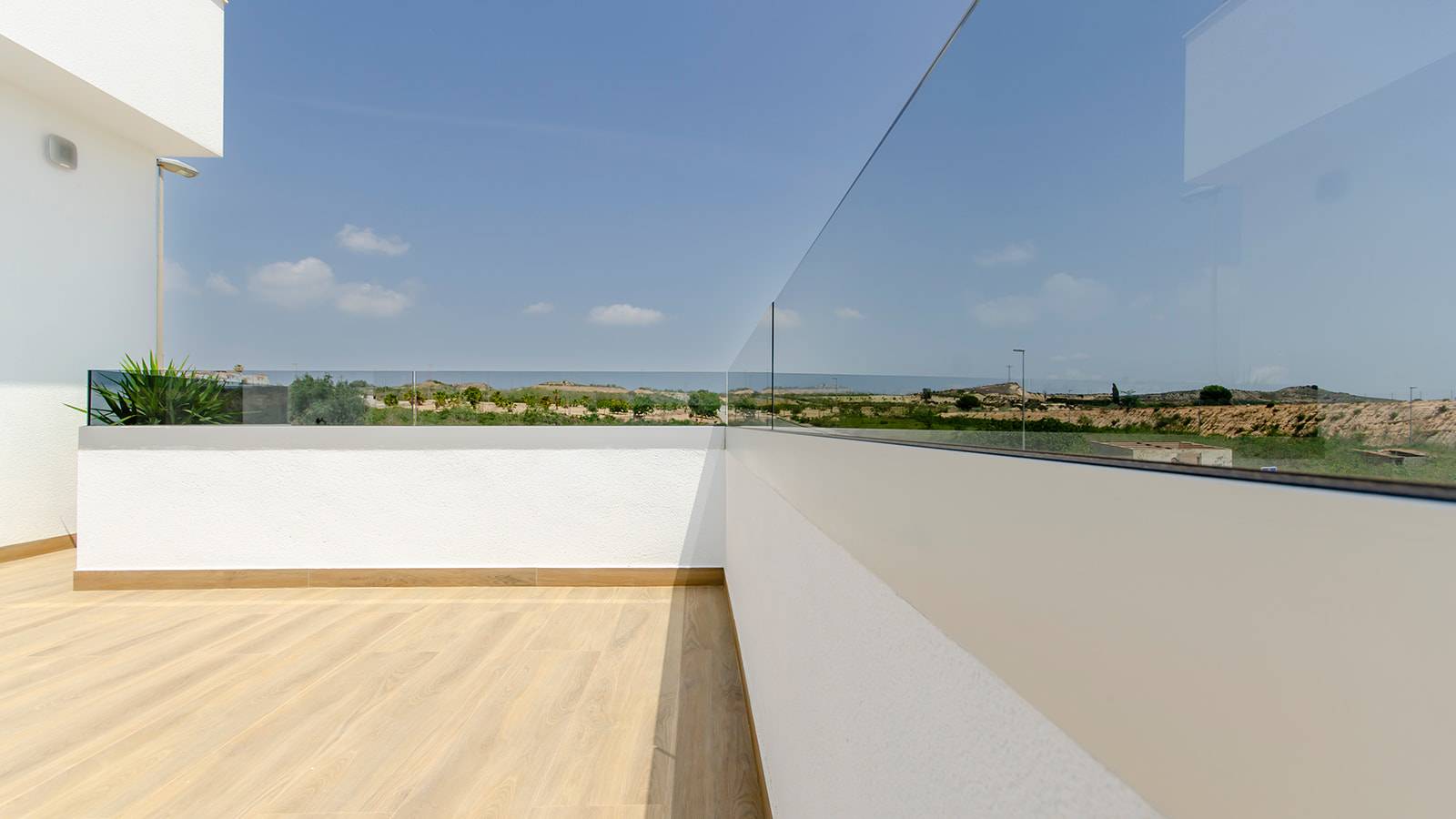 Nowy budynek -  - 