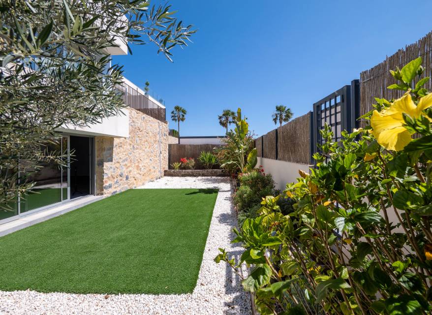 Nueva construcción  - Chalet - Algorfa