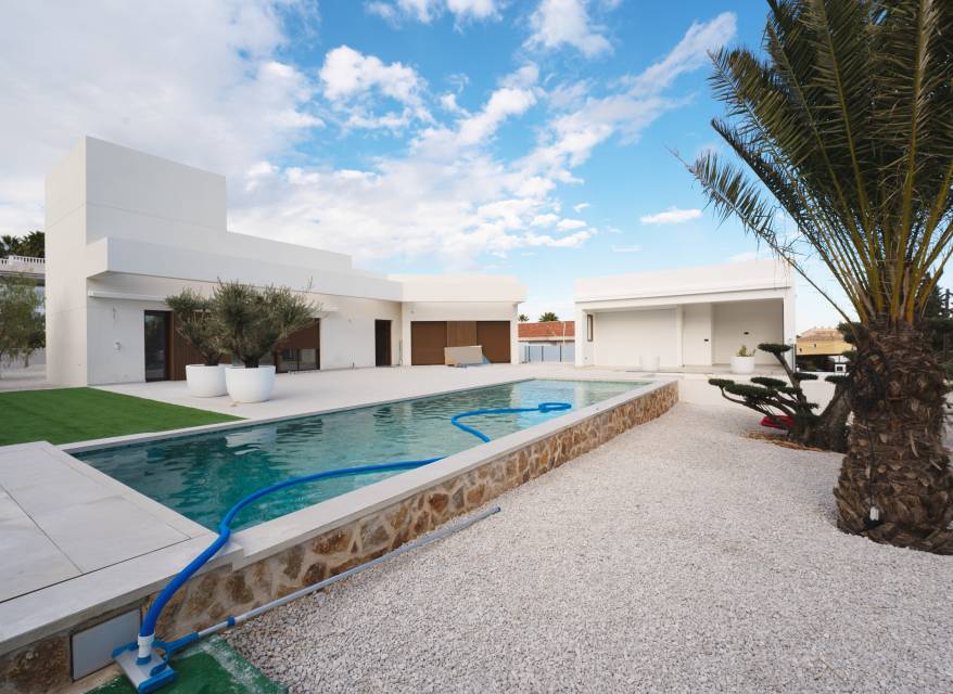 Nueva construcción  - Chalet - Benejúzar