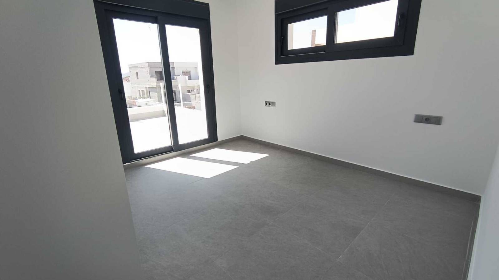 Nueva construcción  - Chalet - Daya Nueva