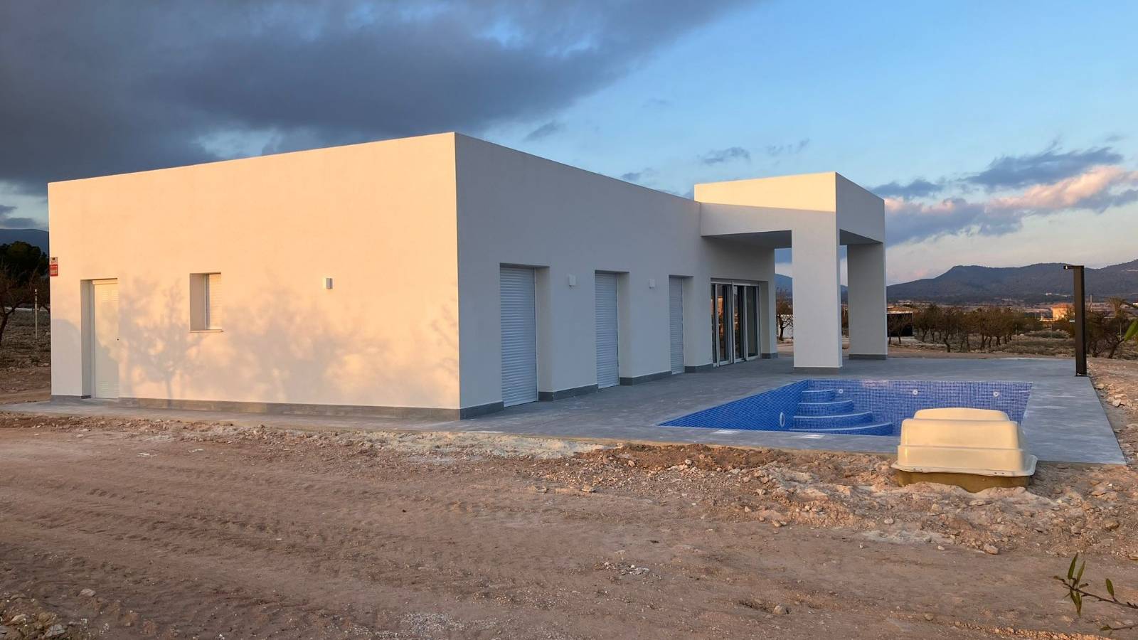 Nueva construcción  - Chalet - Pinoso