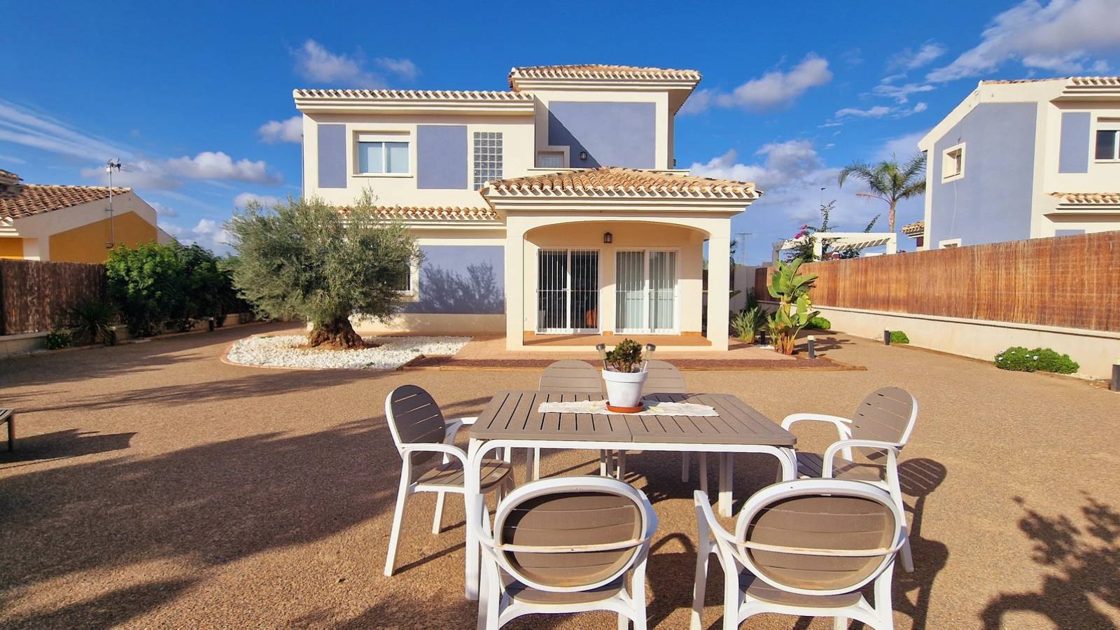 Nueva construcción  - Chalet - Purias