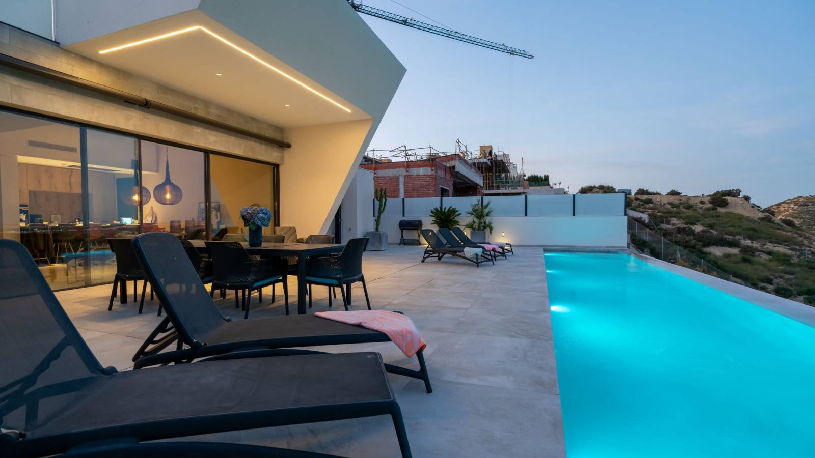 Nueva construcción  - Chalet - Rojales