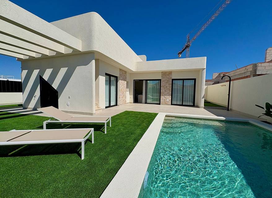 Nueva construcción  - Chalet - Roldan