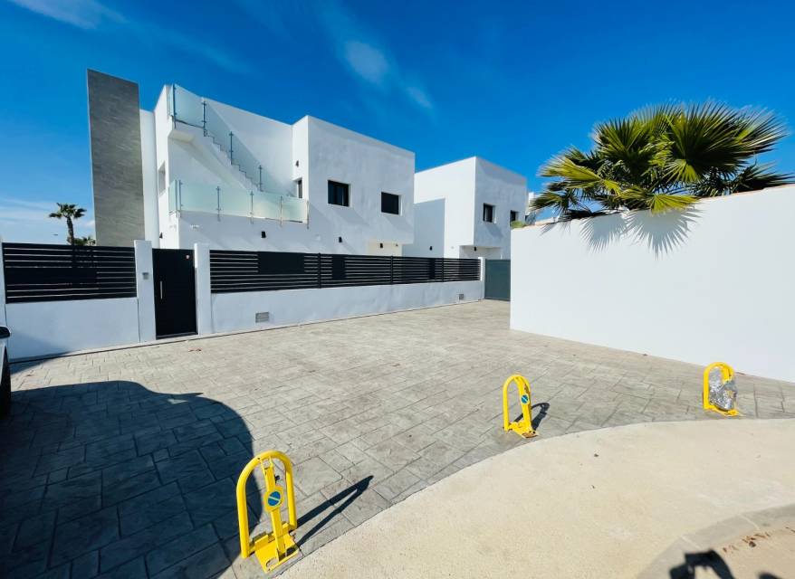 Nueva construcción  - Chalet - Torrevieja