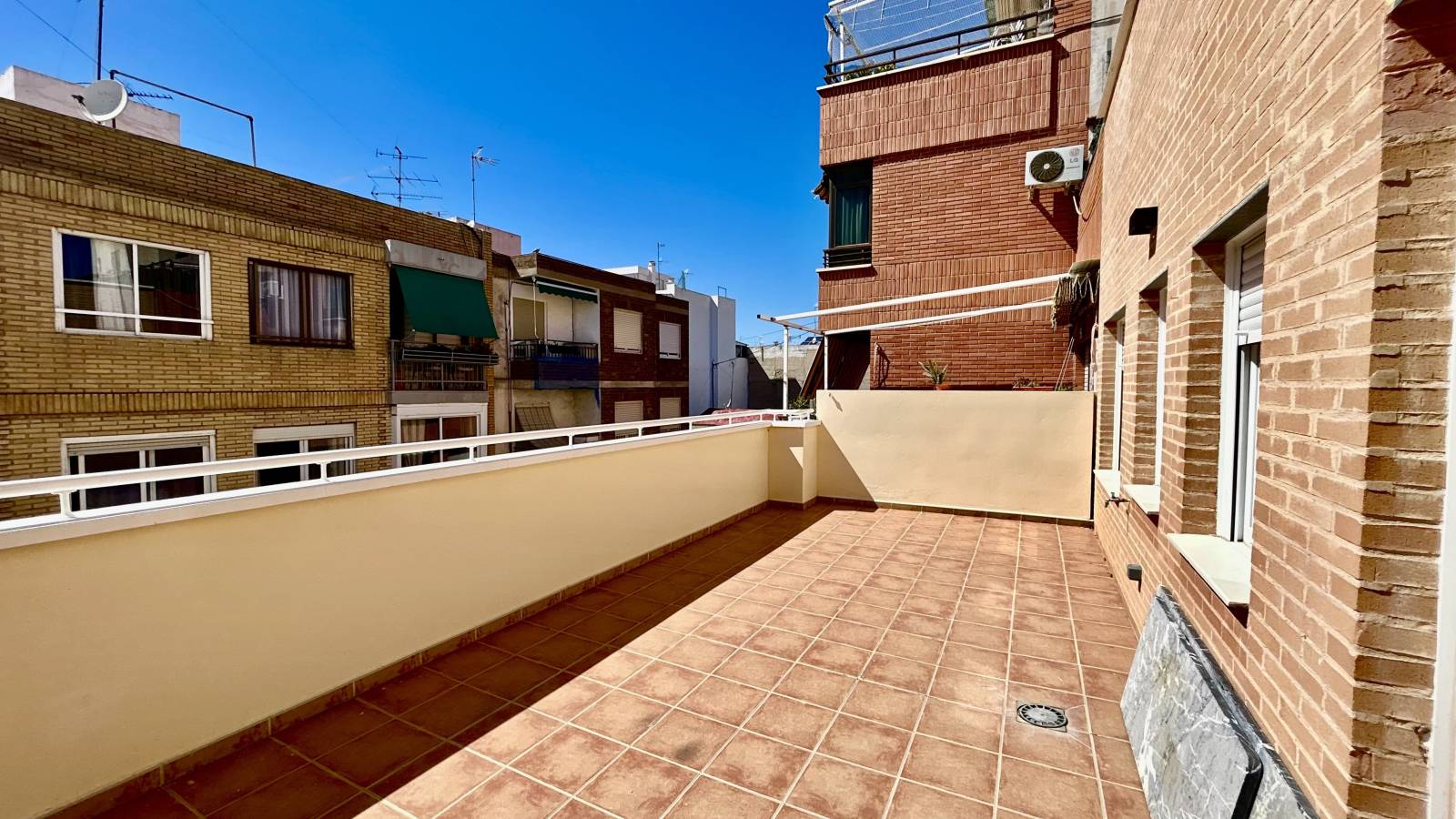 Nueva construcción  - Planta baja - Alicante - Alicante (Alacant)
